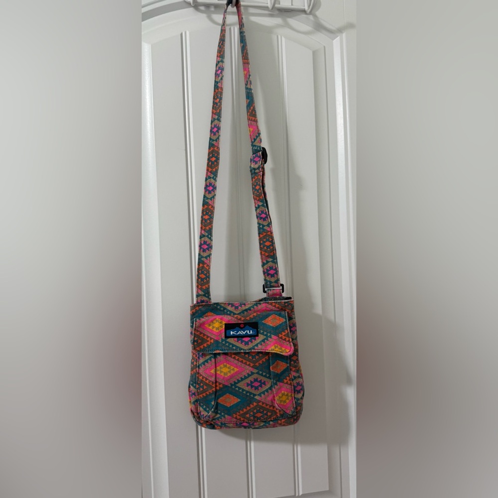Kavu Colorful Geometric Fabric